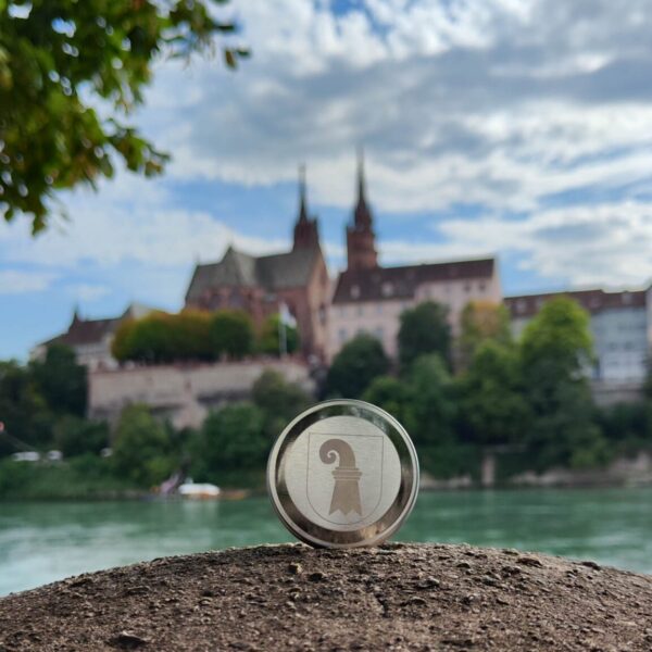 Schnupfdose Basel-Stadt vor dem Basler Münster